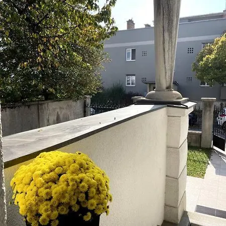 Elza Appartments Апартаменти Любляна